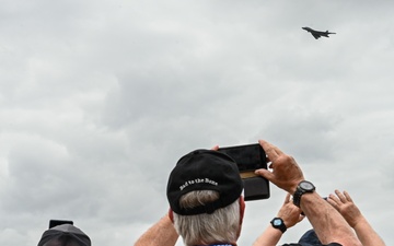 B-1 Veterans return to the Home of the BONE