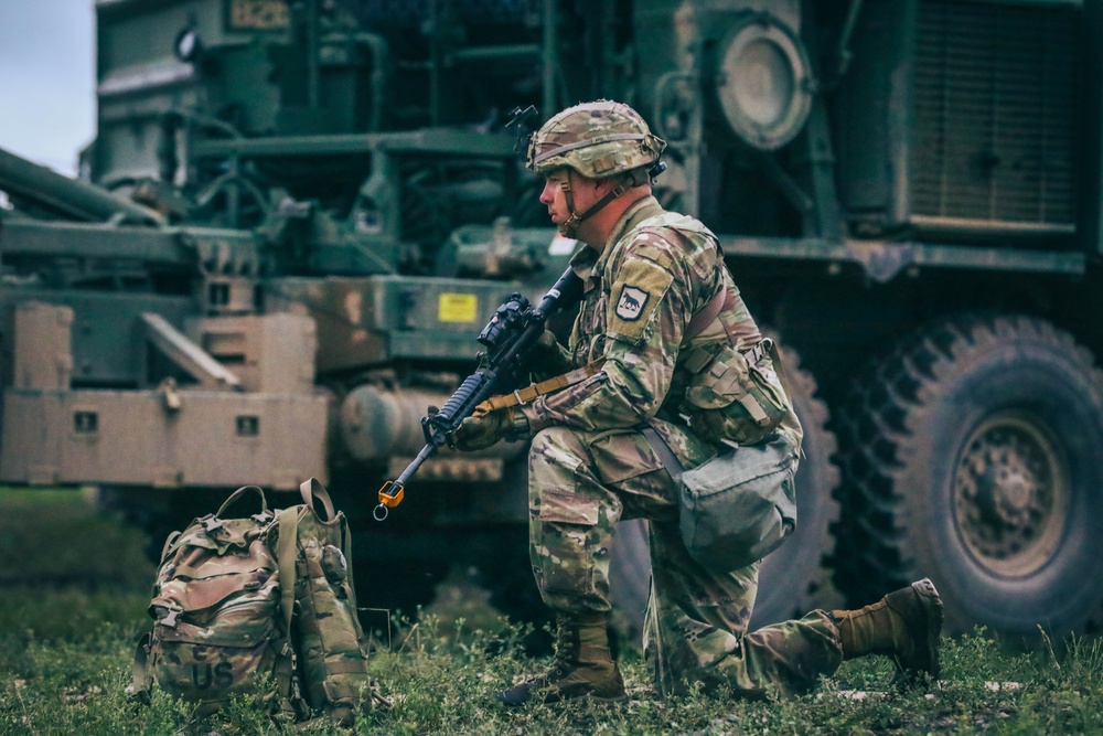 200th Engineer Company Conduct Wet Gap Crossing With 34th CAB