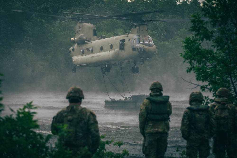 200th Engineer Company Conduct Wet Gap Crossing With 34th CAB