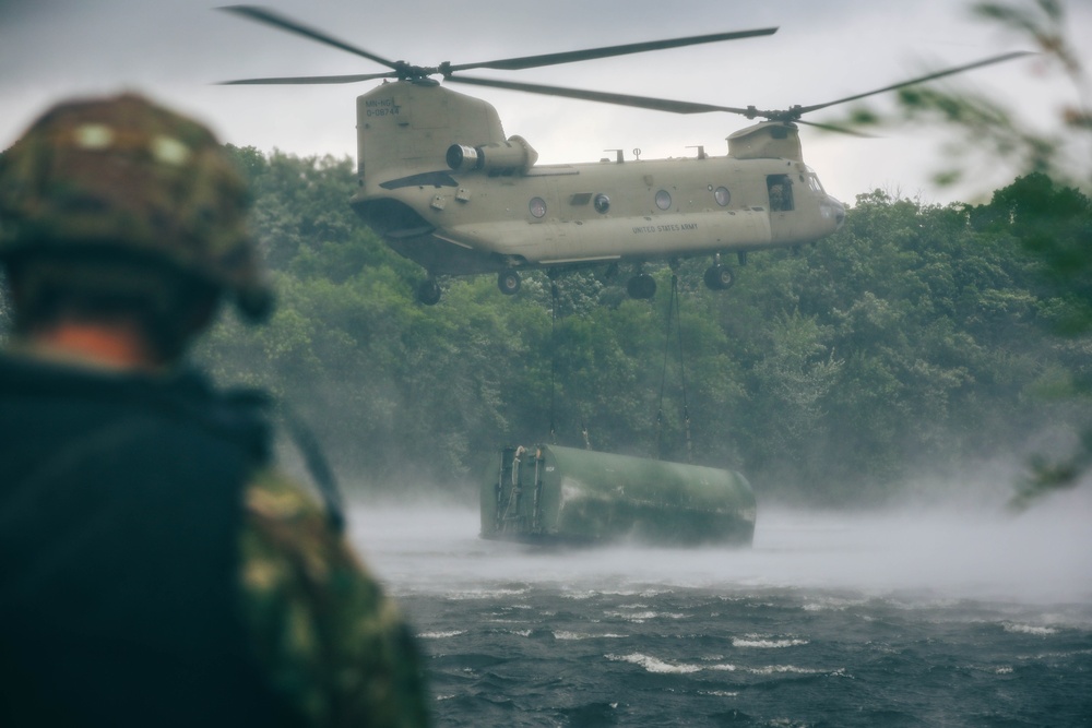 200th Engineer Company Conduct Wet Gap Crossing With 34th CAB