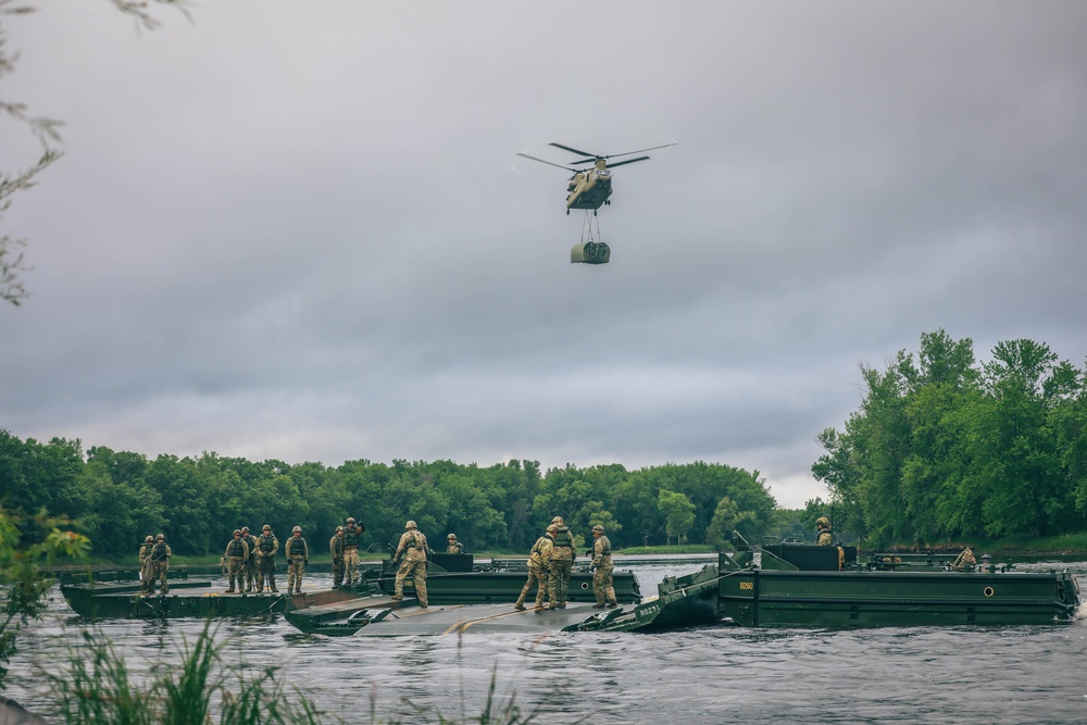 200th Engineer Company Conduct Wet Gap Crossing With 34th CAB