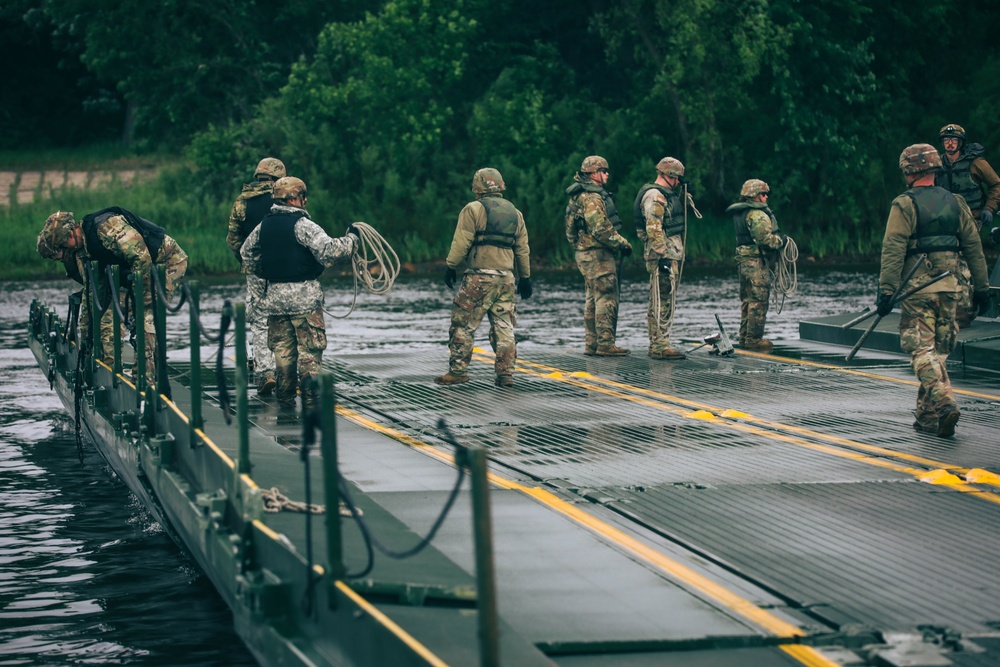 200th Engineer Company Conduct Wet Gap Crossing With 34th CAB