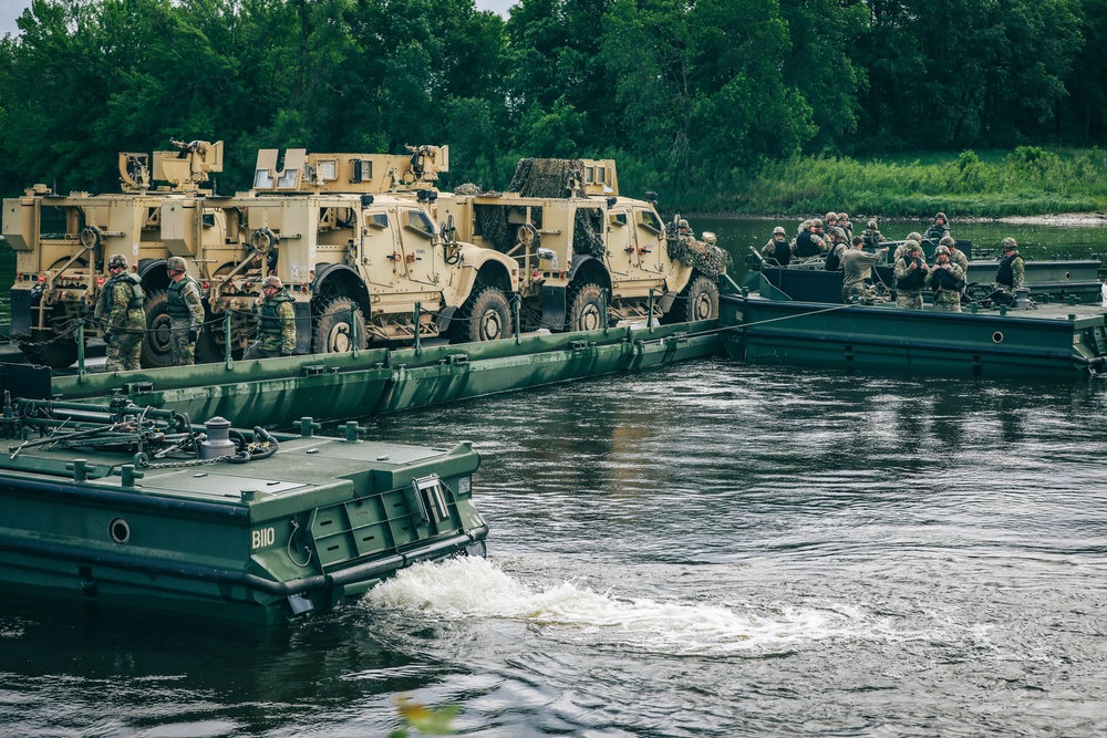 200th Engineer Company Conduct Wet Gap Crossing With 34th CAB