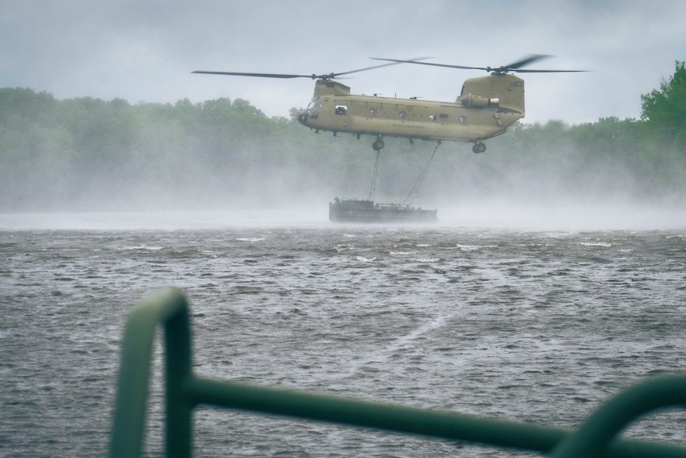 200th Engineer Company Conduct Wet Gap Crossing With 34th CAB