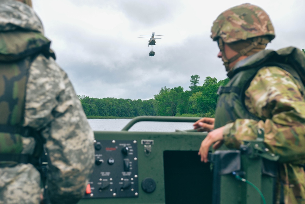 200th Engineer Company Conduct Wet Gap Crossing With 34th CAB