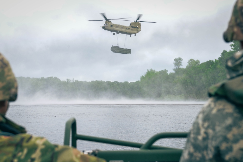 200th Engineer Company Conduct Wet Gap Crossing With 34th CAB