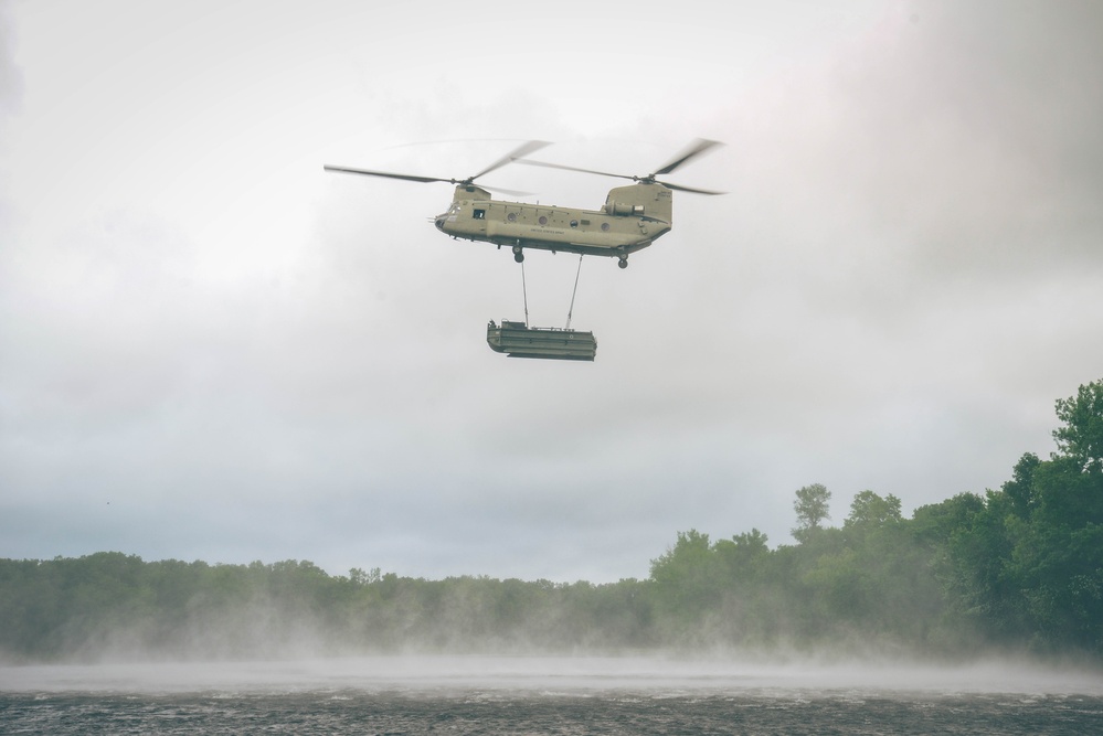 200th Engineer Company Conduct Wet Gap Crossing With 34th CAB