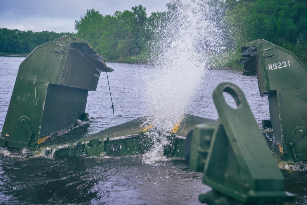200th Engineer Company Conduct Wet Gap Crossing With 34th CAB