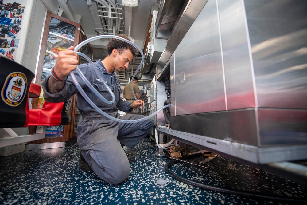 USS Sterett conducts operations in the U.S. Central Command area of responsibility as part of the Carl Vinson Carrier Strike Group