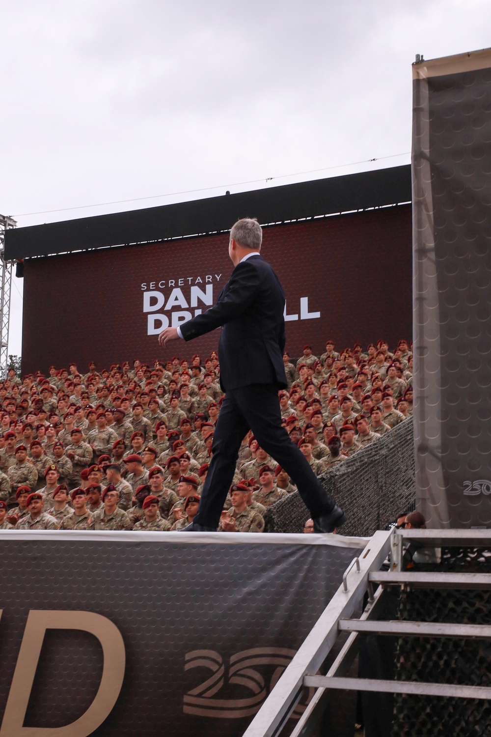 Secretary Dan Driscoll addresses Fort Bragg