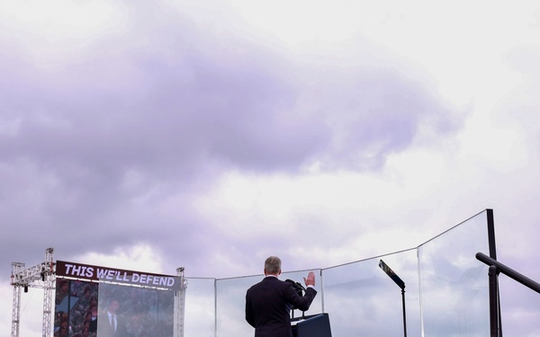 Secretary Dan Driscoll addresses Fort Bragg