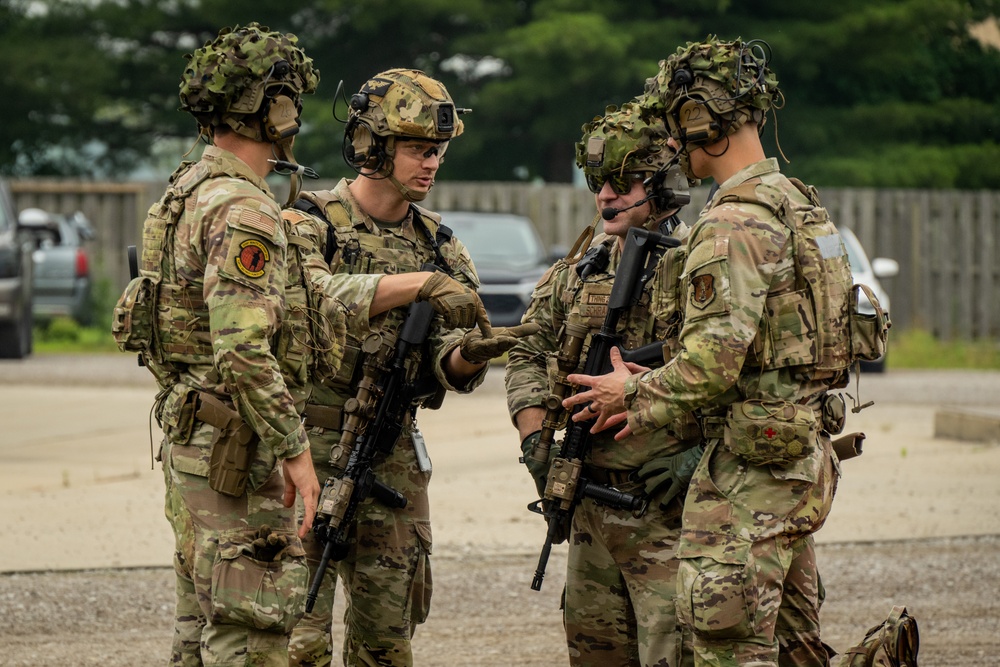 126 Security Forces Squadron Shine Briaght During Flash Bang Training