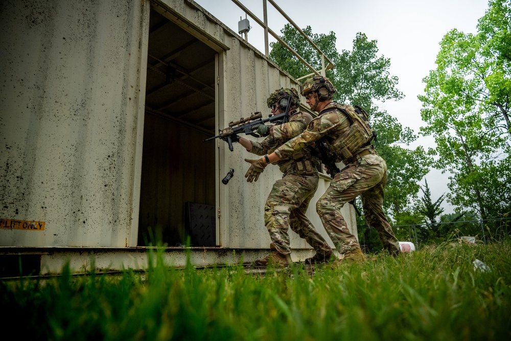126 Security Forces Squadron Shine Briaght During Flash Bang Training