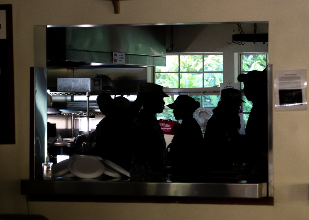 Reservists overcome adversity, operate field kitchen in Redwoods