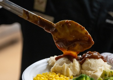 Reservists overcome adversity, operate field kitchen in Redwoods