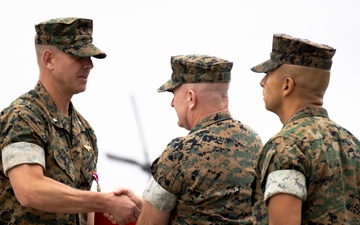 HMH-465 Change of Command