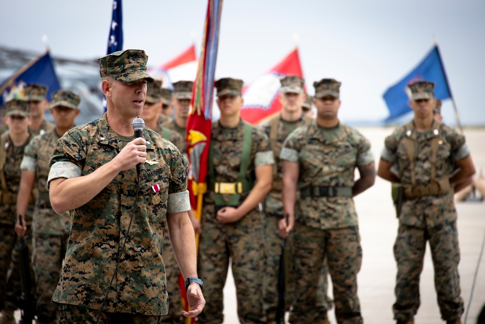 HMH-465 Change of Command