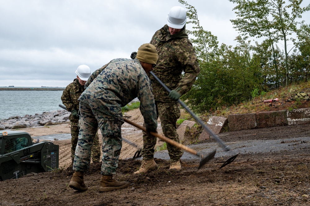 BALTOPS 25 – 8th Engineer Support Battalion Portable Boat Ramp Debris Clearing