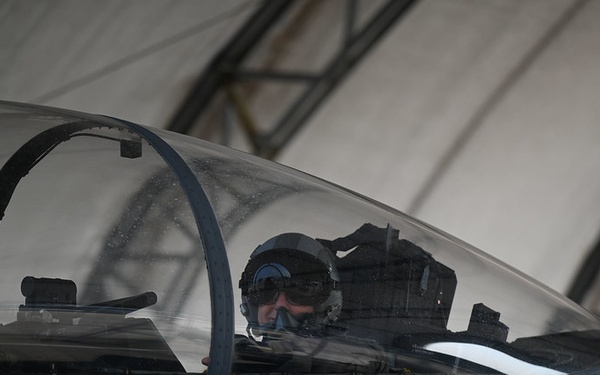 NORAD, USNORTHCOM commander visits F-15EX program