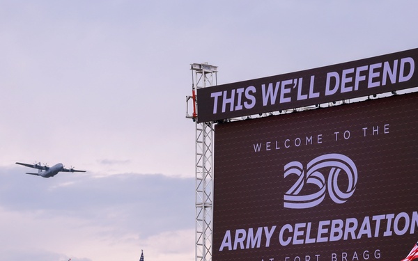 Aircraft fly over Army 250 Fort Bragg