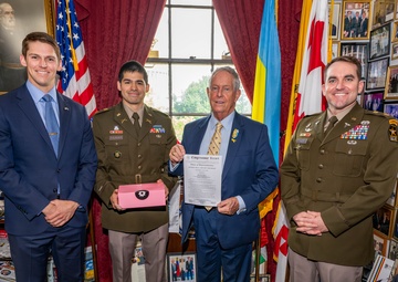 Capitol Hill Cupcake Delivery in honor of the U.S. Army’s 250th Birthday