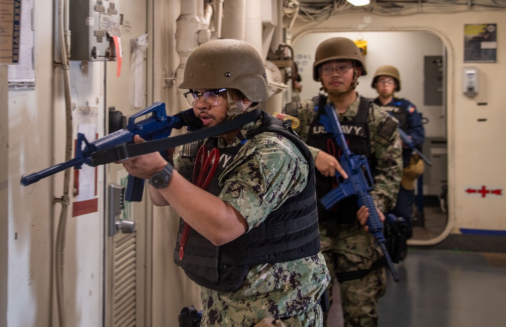 USS ESSEX ATTT Drill
