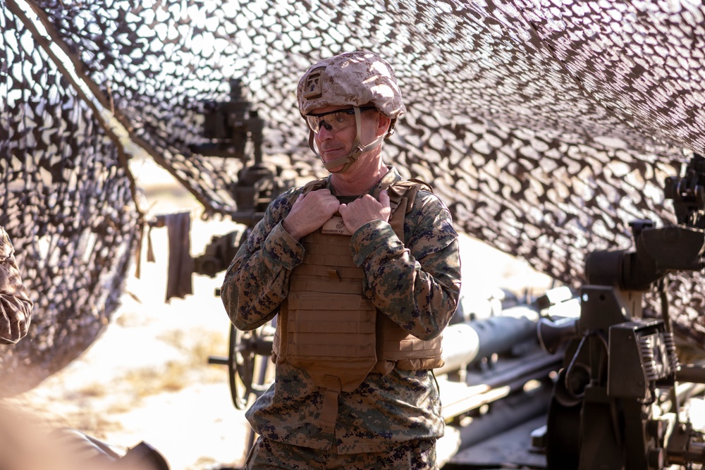 14th Marine Regiment leadership visit November battery Marines during Regimental FIREX