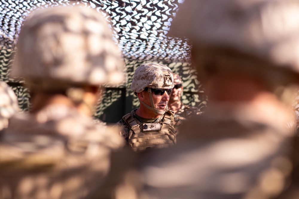 14th Marine Regiment leadership visit November battery Marines during Regimental FIREX