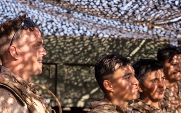 14th Marine Regiment leadership visit November battery Marines during Regimental FIREX