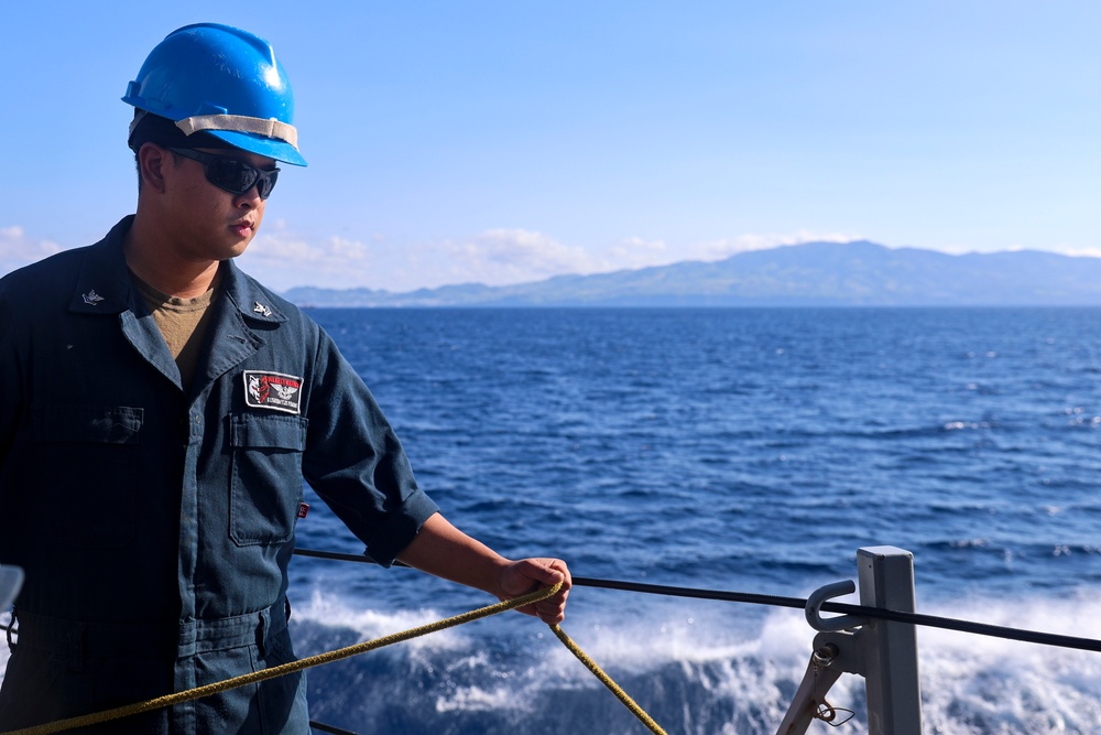 PS2 Rusheemyles Posadas prepares mooring lines