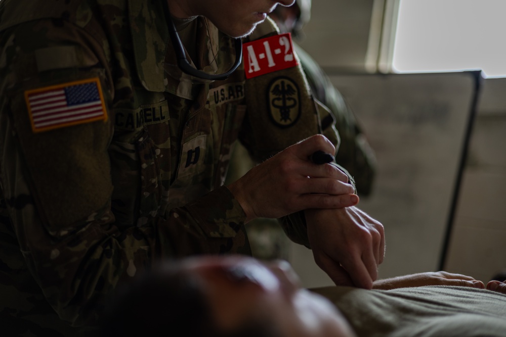 Military Medics Train in Realistic Scenarios During JEMX-25