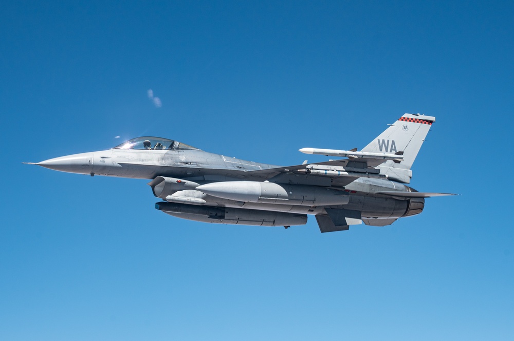 509th WPS refuel F-16s during WSINT