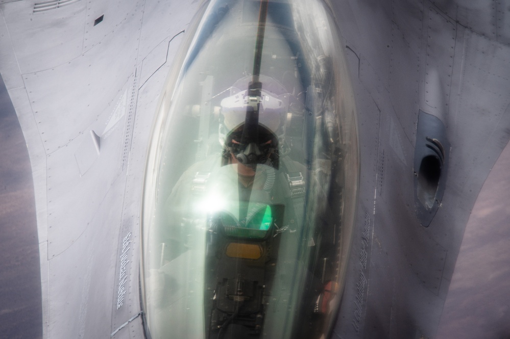 509th WPS refuel F-16s during WSINT
