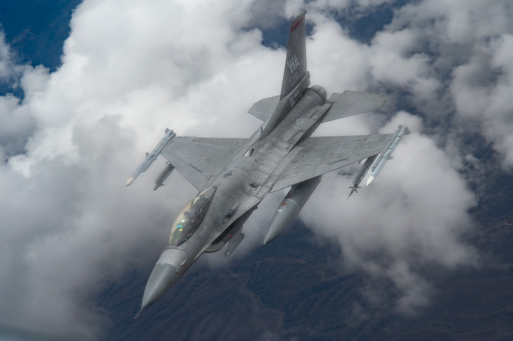509th WPS refuel F-16s during WSINT