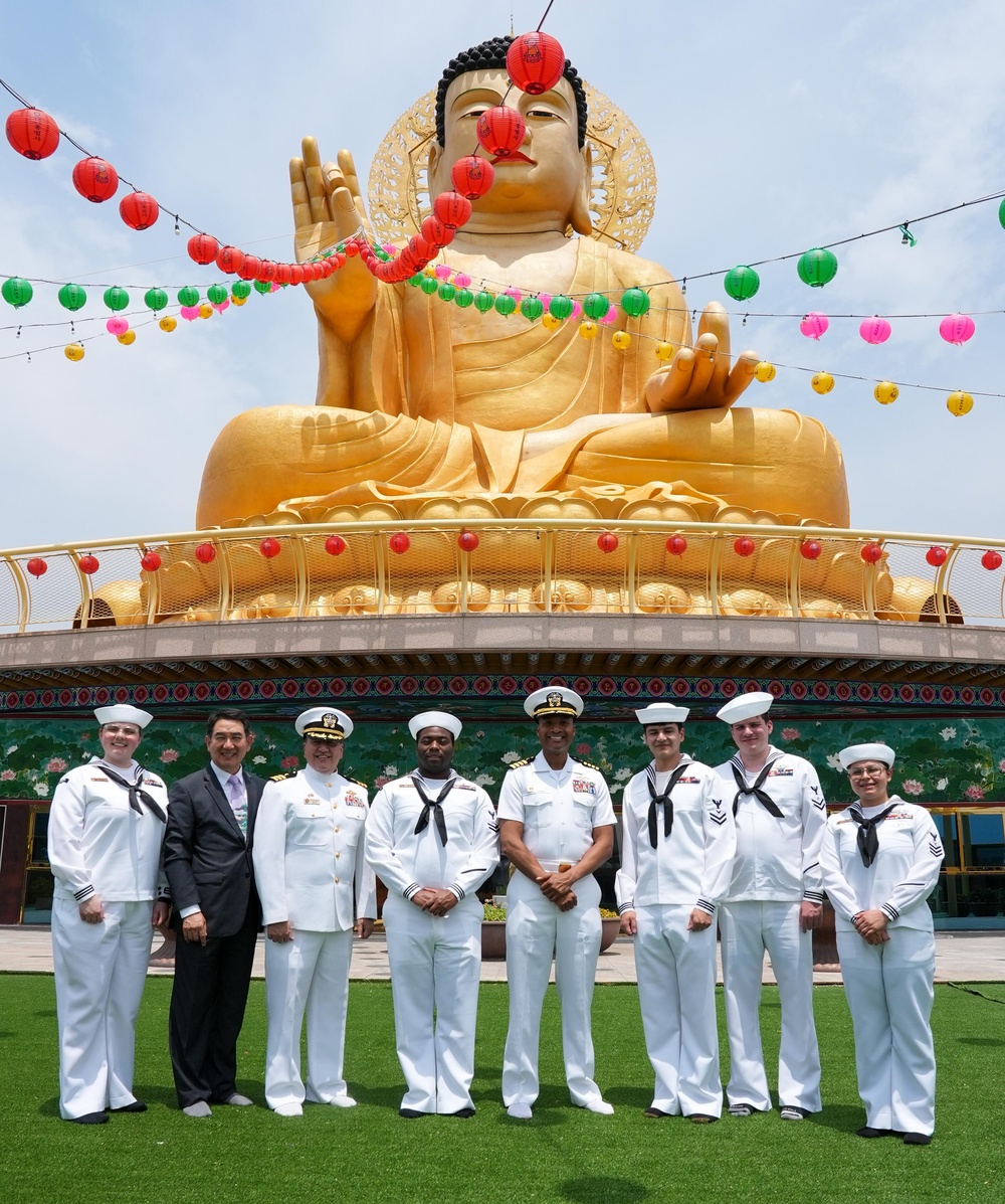 CNFK Sailors Attend Ceremony at Hongbeopsa Temple