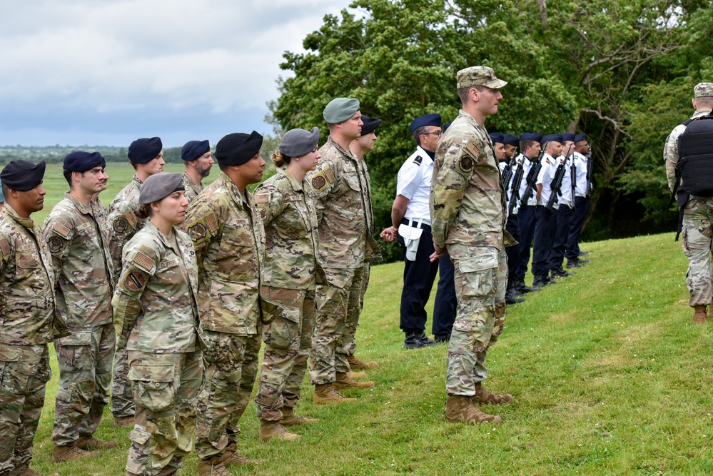 Unveiling the 8th Air Force monument