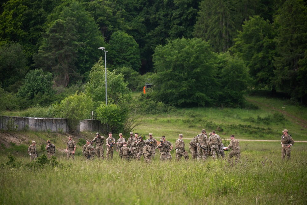 U.S. Army and British soldiers cross-train CUAS during Project Flytrap