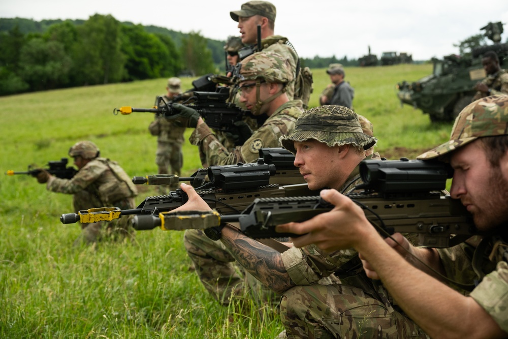U.S. Army and British soldiers cross-train CUAS during Project Flytrap