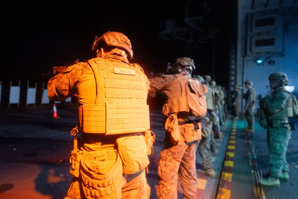 Marines aboard USS America (LHA 6) Conduct Deck Shoot