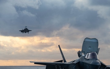 31st MEU | F-35B Lightning IIs conduct rapid flight operations