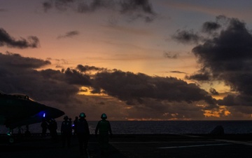 31st MEU | F-35B Lightning IIs conduct rapid flight operations