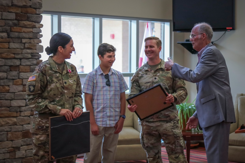 Soldier Recovery Unit Welcomes New Commander, Bids Farewell to LTC Horton