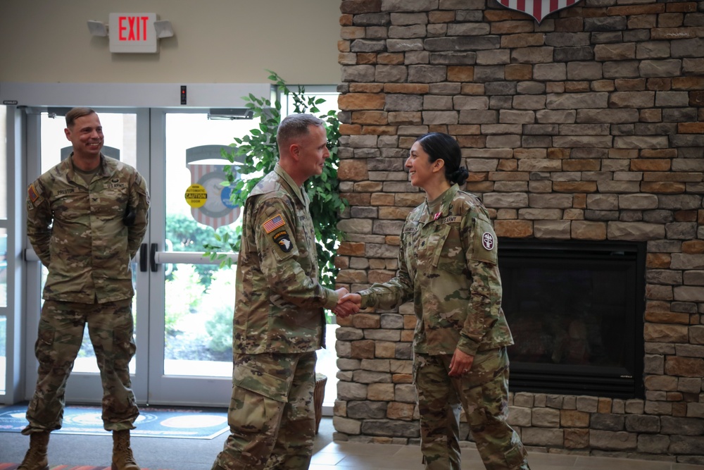 Soldier Recovery Unit Welcomes New Commander, Bids Farewell to LTC Horton
