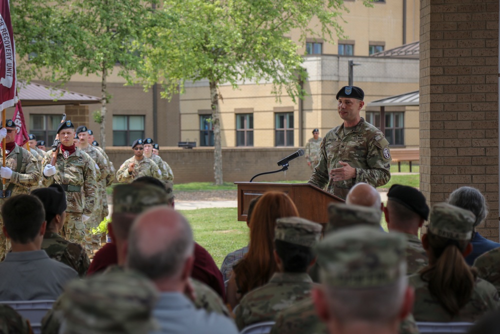Soldier Recovery Unit Welcomes New Commander, Bids Farewell to LTC Horton