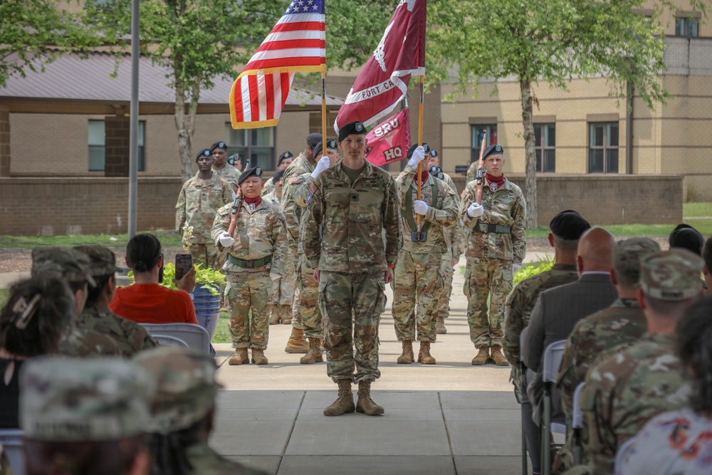 Soldier Recovery Unit Welcomes New Commander, Bids Farewell to LTC Horton