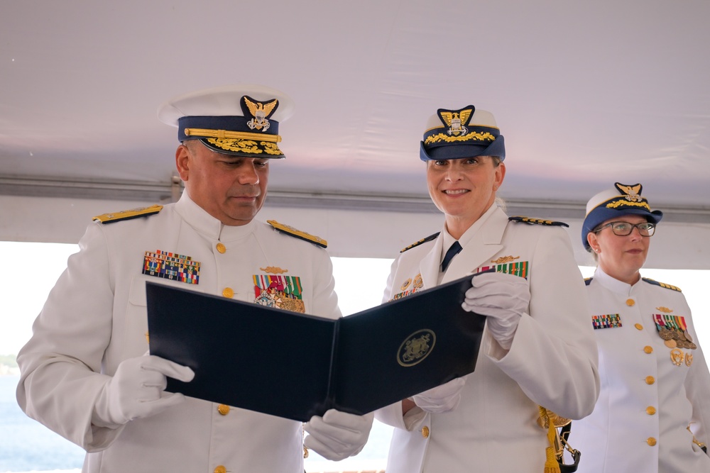 Coast Guard Cutter Healy Holds Change of Command Ceremony