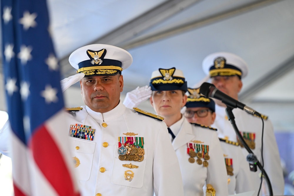 Coast Guard Cutter Healy Holds Change of Command Ceremony