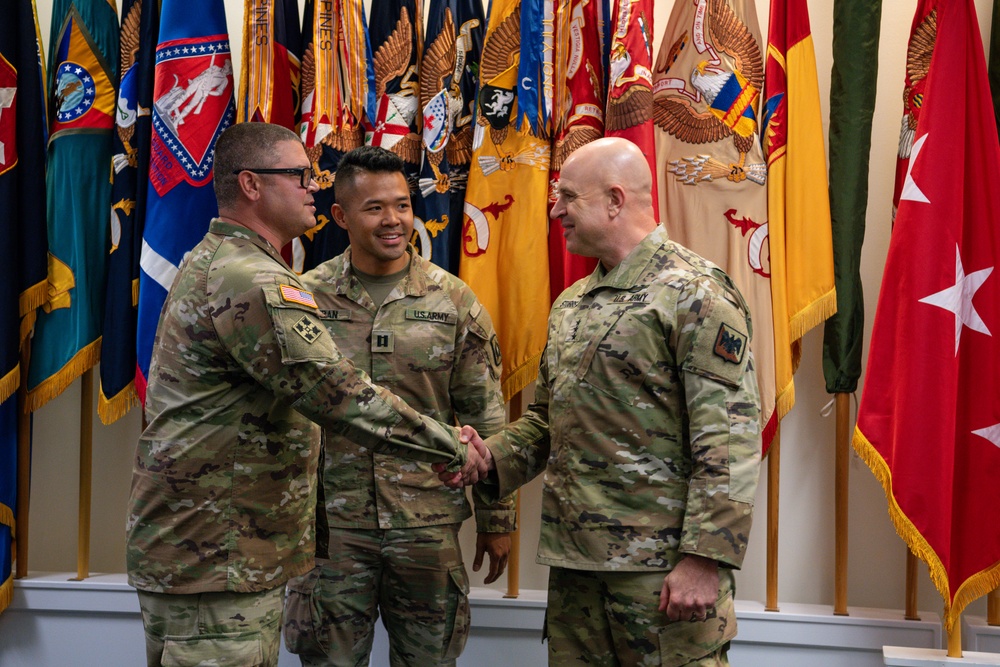 FLARNG Soldiers recognized during DARNG visit