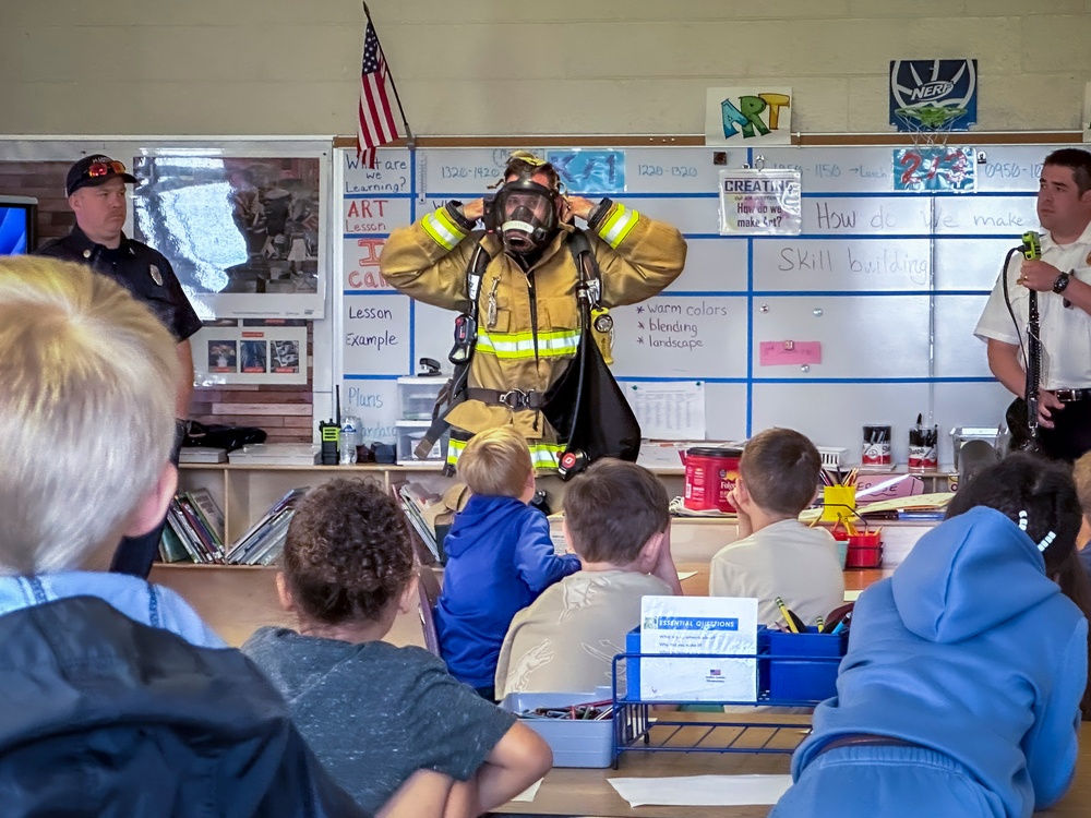 Fort Campbell Fire Department Visits Elementary School