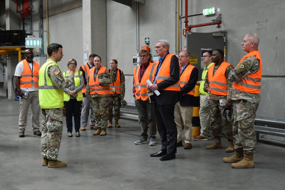 DLA Distribution Europe hosts customers, highlights support capabilities